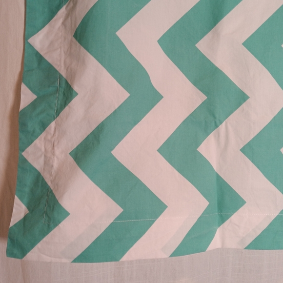 PBteen Zig Zag Chevron Percale Pillow Sham Pair Teal/White - Picture 3 of 4